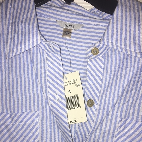 NWT Guess Blouse - Picture 2 of 2